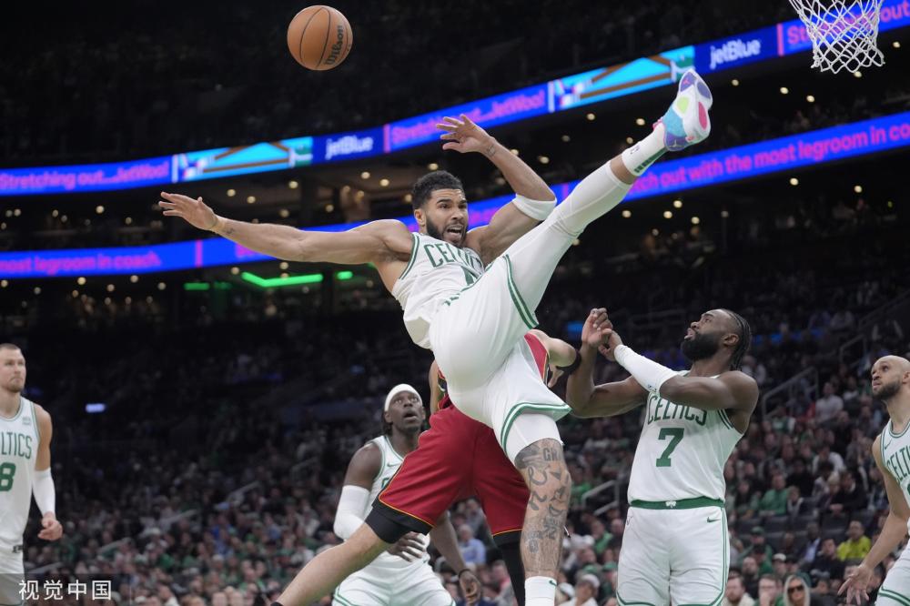申京23+11字母哥27分 格林25分火箭险胜雄鹿_篮板_比赛_NBA.